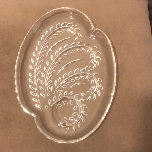 5 Leaves Design Glass Trays - Picture 1 of 2